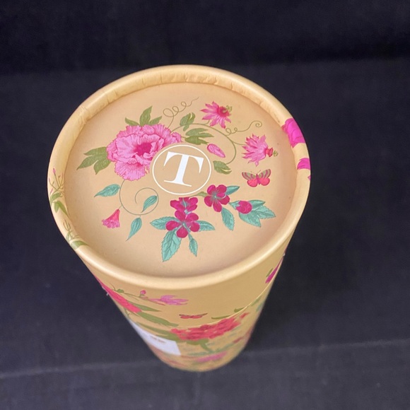 Two’s Company Chardonnay Wine Glass Filled Candle Scented Soy Wax 3.2 oz - Picture 7 of 7